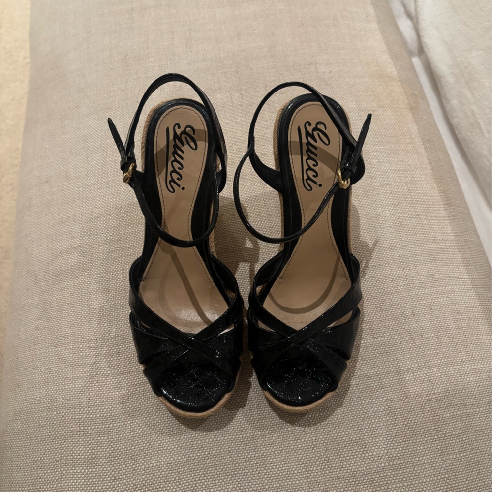 GUCCI black wedges